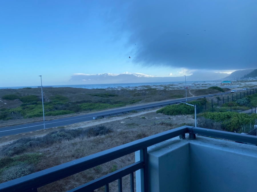 To Let 3 Bedroom Property for Rent in Muizenberg Western Cape